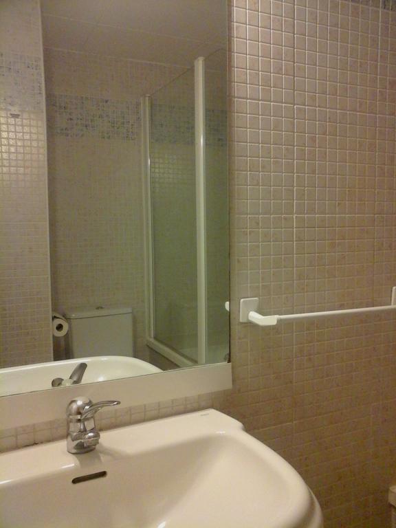Apartament Fira Hospitalet de Llobregat Szoba fotó